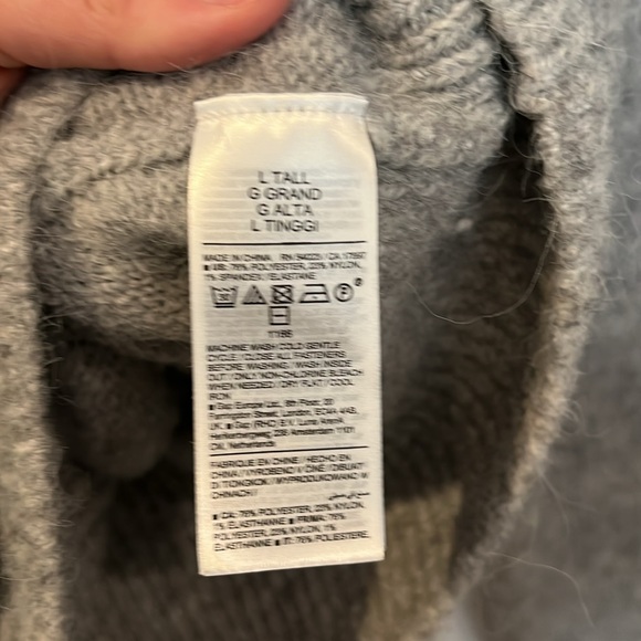 Old Navy Cardigan - Picture 3 of 4